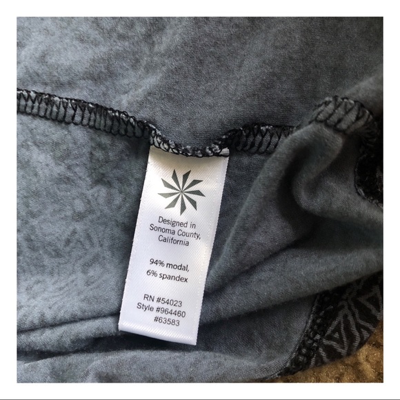 EUC ATHLETA midi geometric dress - Picture 3 of 4